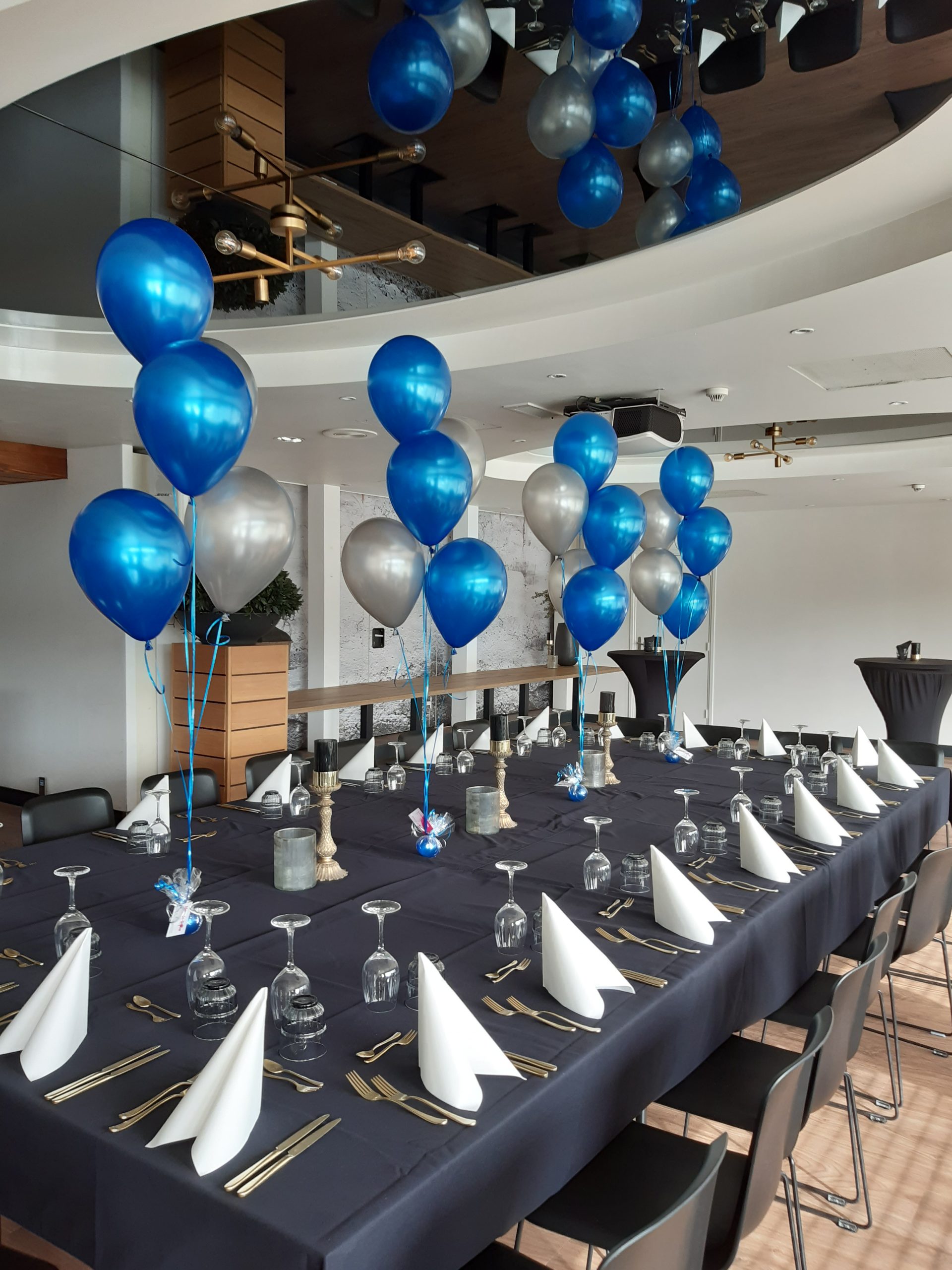 Trossen van 5 op tafel